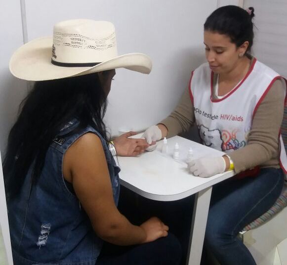 Exames é uma forma de conscientização sobre as doenças sexualmente transmissíveis