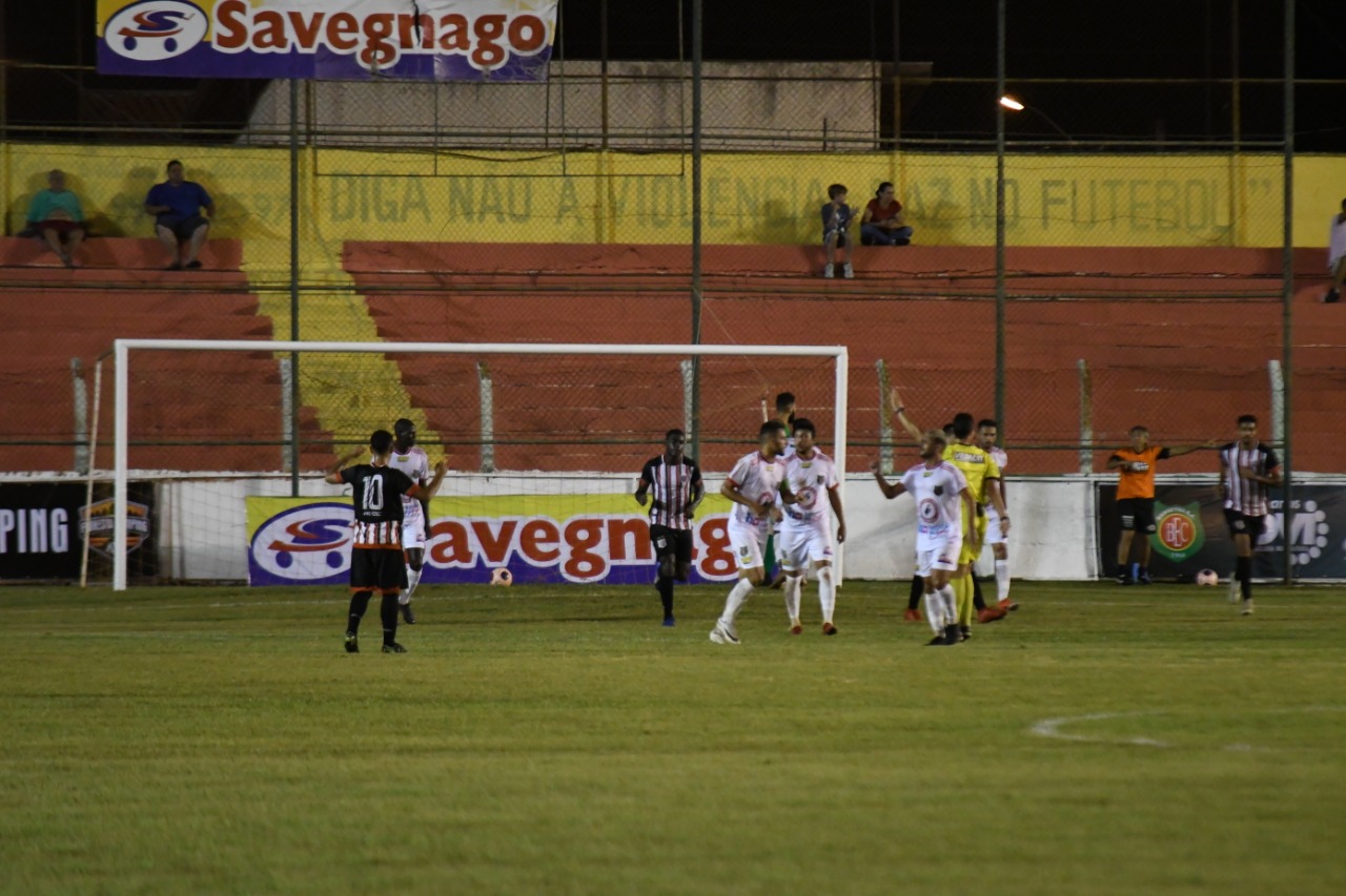 BEC vence o Paulista na estreia Estádio Fortaleza – Foto- Jânio Munhoz