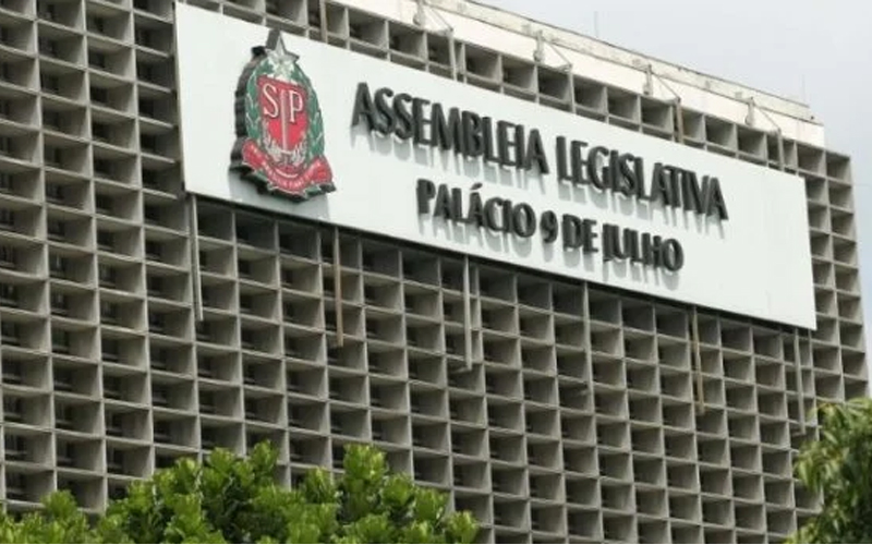 Alesp aprova antecipação do feriado de 9 de julho, para segunda, dia 25