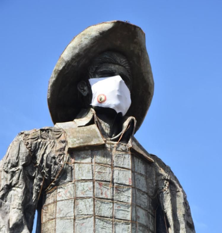 Monumento do Parque  ganha máscara para incentivar proteção do coronavírus