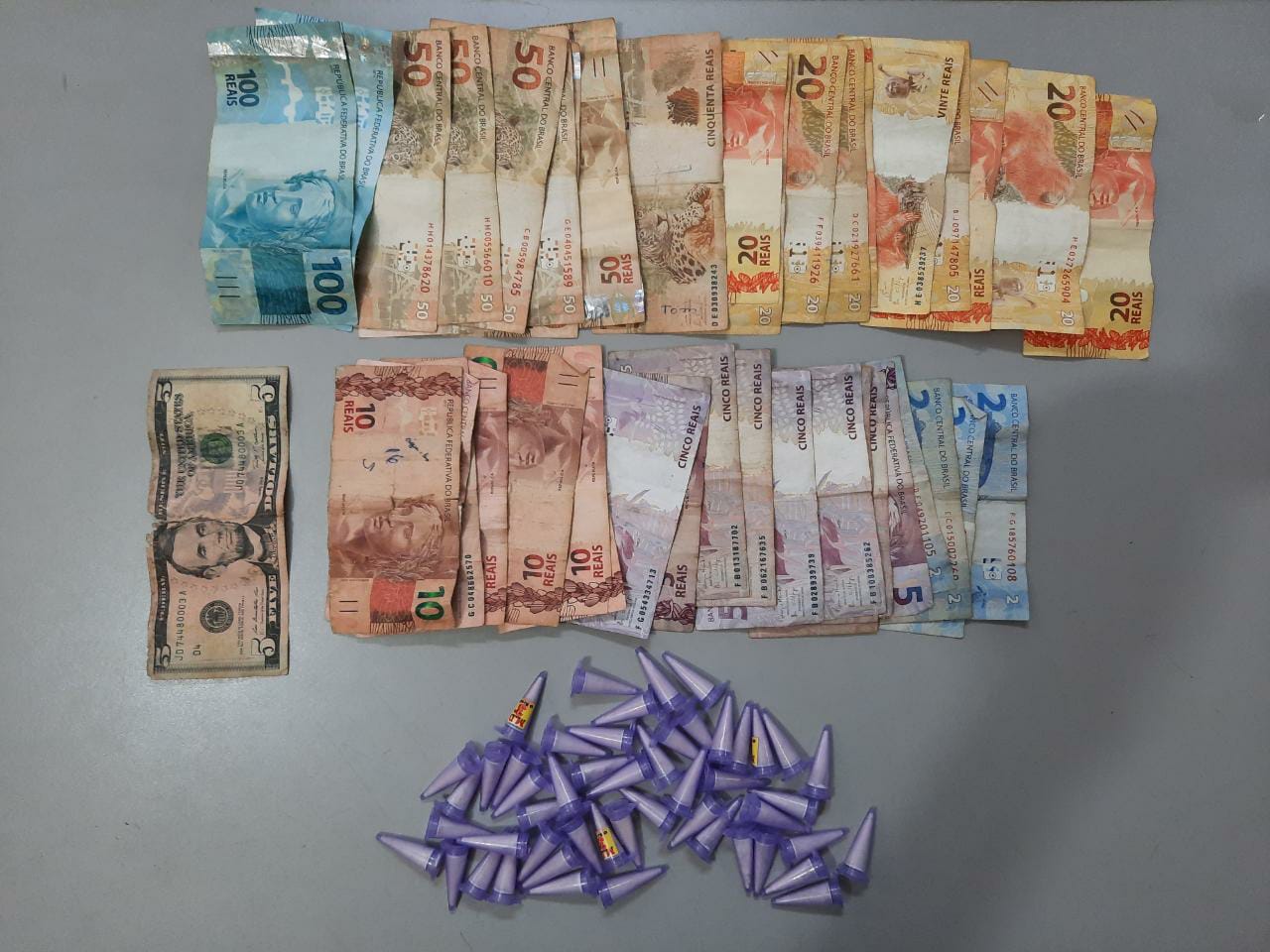 Menor é apreendido no tráfico de drogas