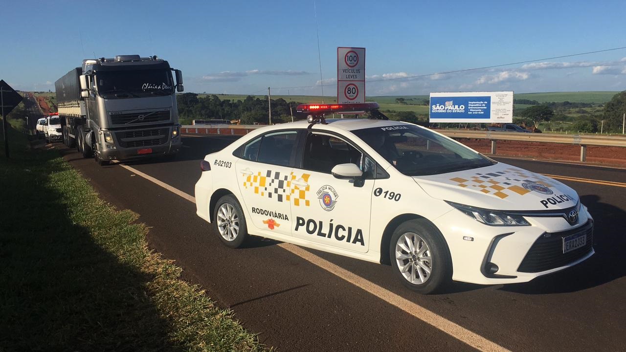 2º Batalhão Rodoviário recupera caminhão roubado