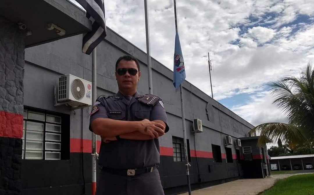 Batalhão de Fernandópolis arrecada leite durante vacinação de policiais