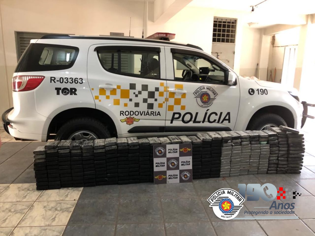 Policiamento Rodoviário prende indivíduo em flagrante por Tráfico de Drogas