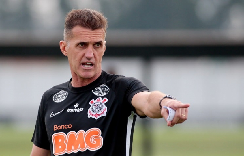 Corinthians demite treinador Vagner Mancini