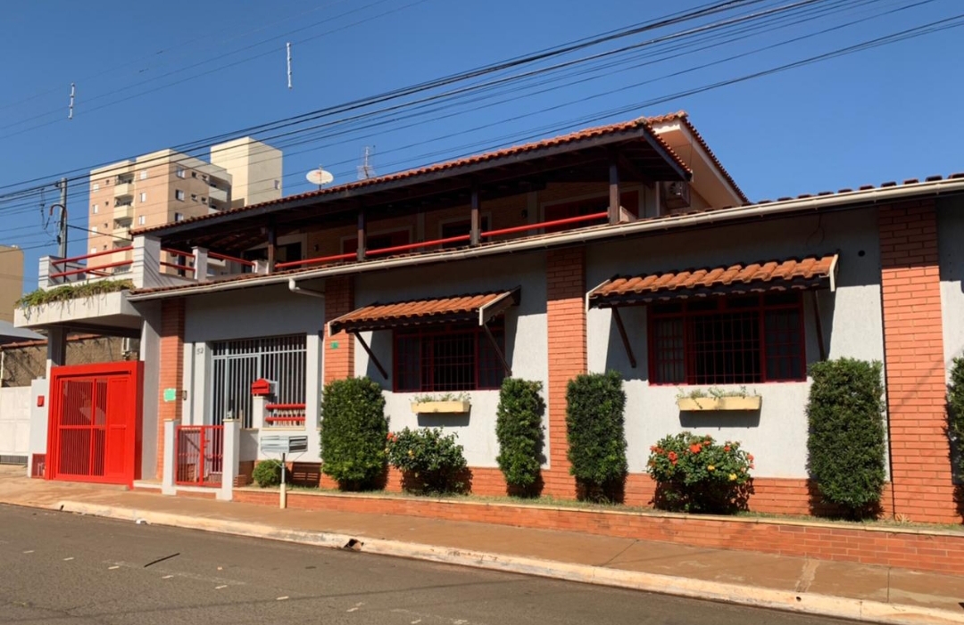 Fundo Social de Solidariedade entrega cobertores a pessoas carentes de Barretos