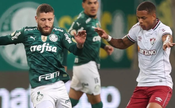 Palmeiras derrota o Fluminense e dispara na liderança