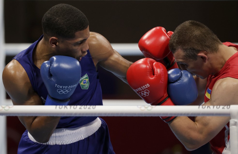 Hebert Conceição vence e  conquista ouro no boxe