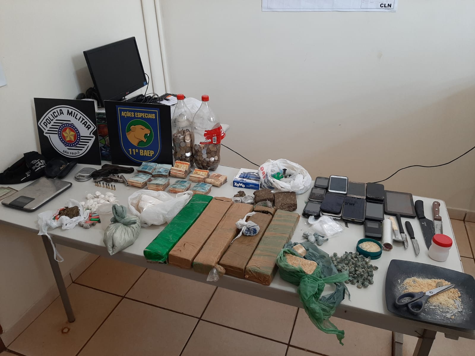 PM prende traficante com mais de 6 kg de drogas em Colina