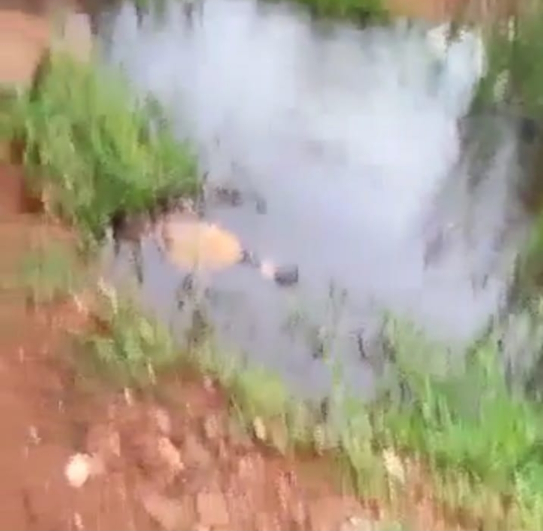 Policia apura morte, após localizar corpo em córrego