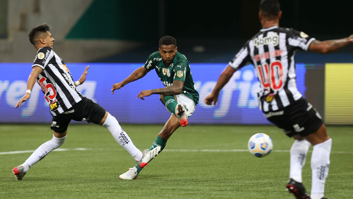 Palmeiras e Atlético-MG ficam no empate no Brasileirão