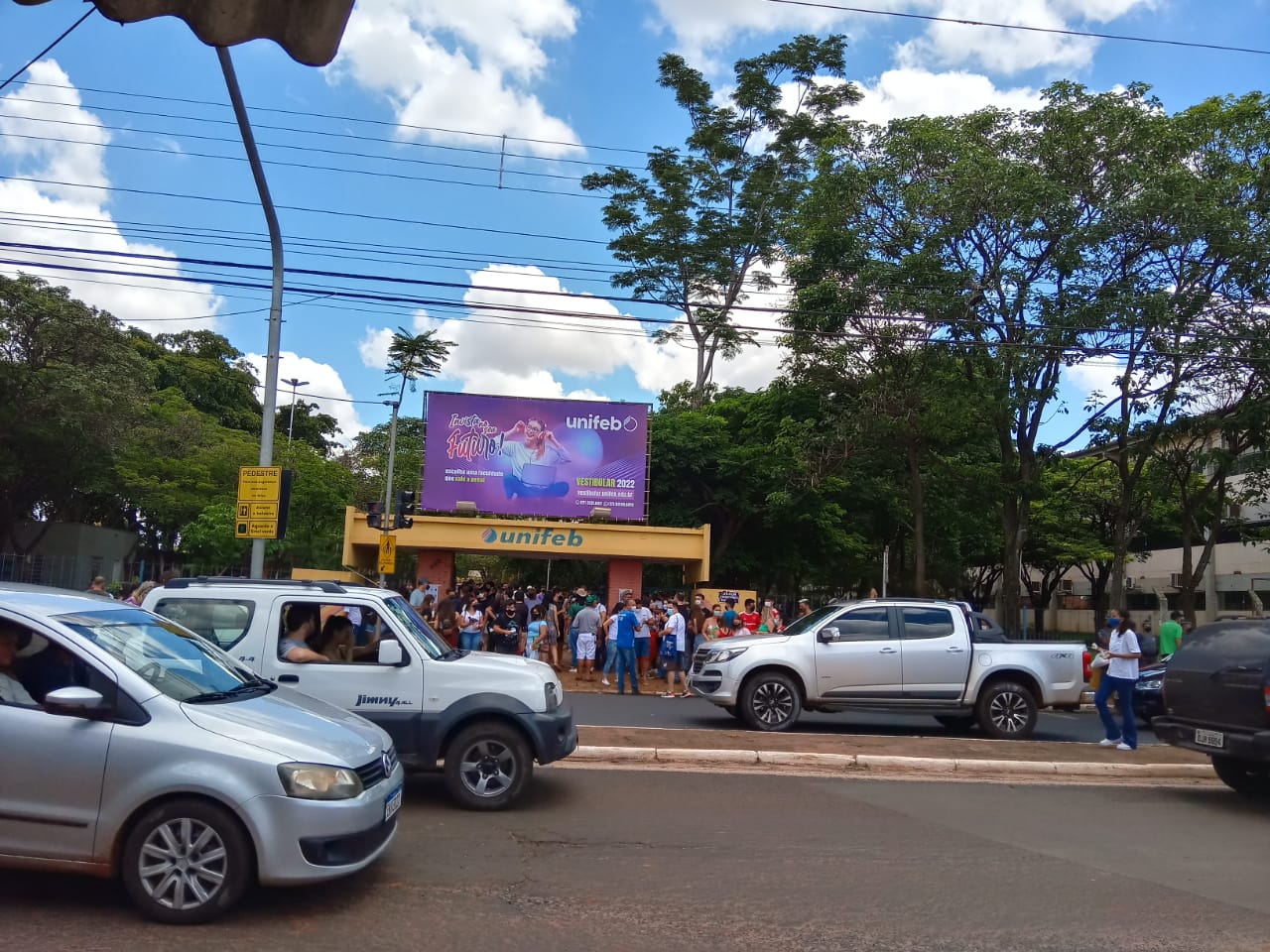 Enem: estudantes com covid-19 podem pedir reaplicação da prova