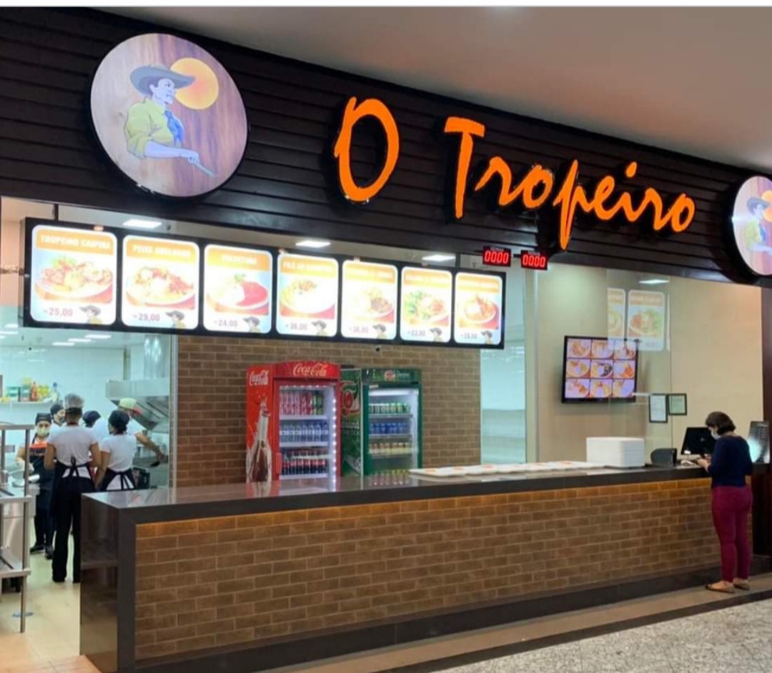 Restaurante O Tropeiro está atendendo no North Shopping