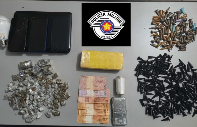 PM registra flagrante de tráfico, desacato e resistência