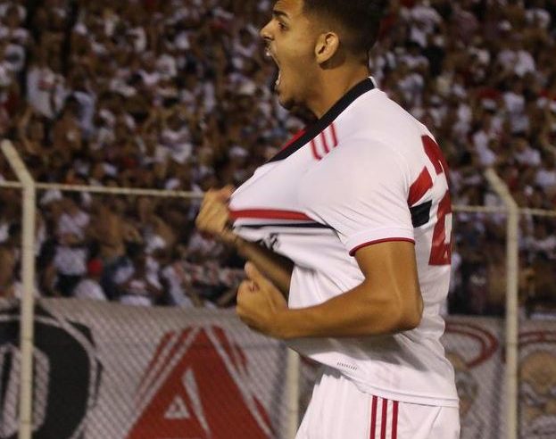 São Paulo derrota Vasco e pega Cruzeiro nas quartas da Copinha