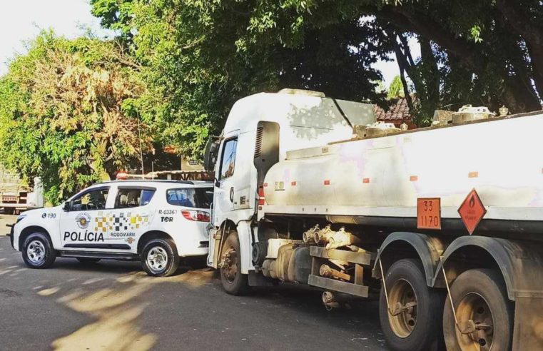Policiamento Rodoviário prende indivíduo com carga de combustível