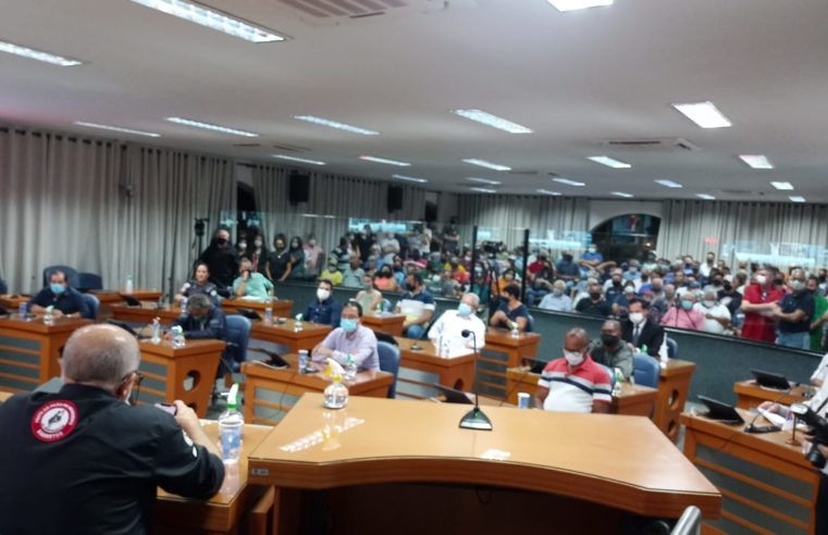 Audiência do Carnaval aconteceu com Legislativo lotado