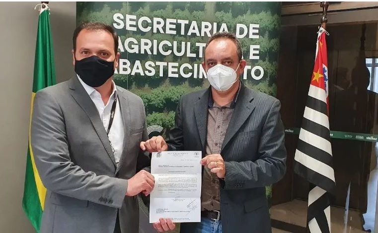 Prefeito Tuta busca maquinários na Secretaria de Agricultura e Abastecimento