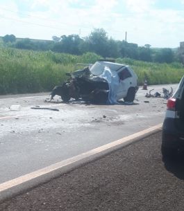 Motorista perde a vida em colisão frontal na Armando Sales de Oliveira