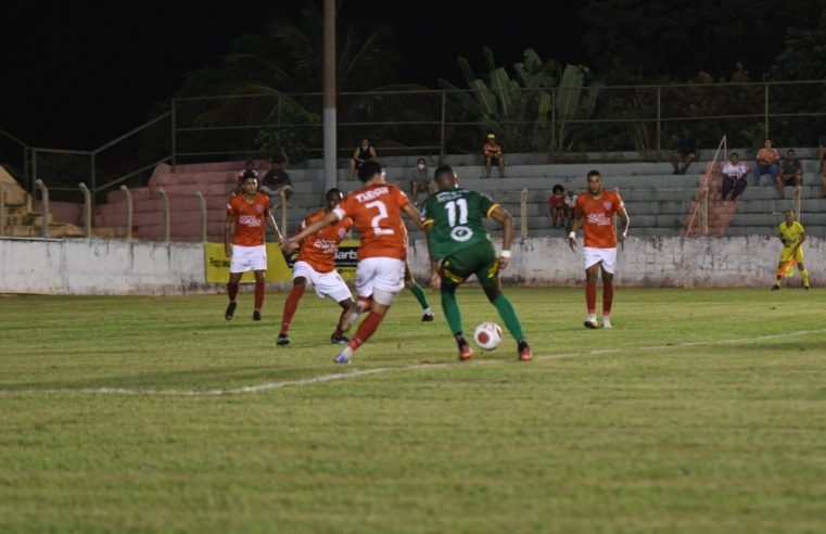 Com diversas chances desperdiçadas Barretos e Noroeste ficam no 0 a 0