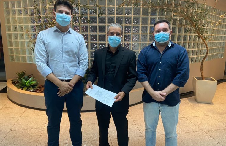 Vereador protocola pedido na Câmara