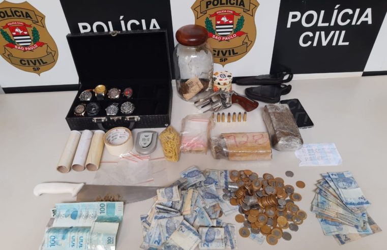 Homem é flagrado armazenando drogas e arma em Ribeirão Preto