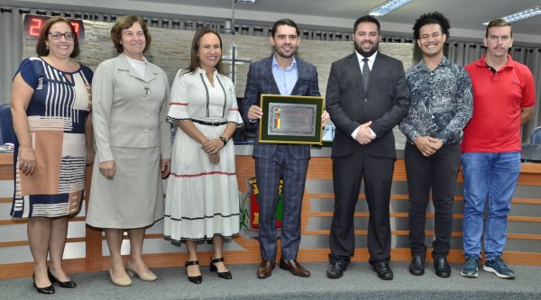 Subsecretário da Juventude recebe Título de Cidadão Honorário