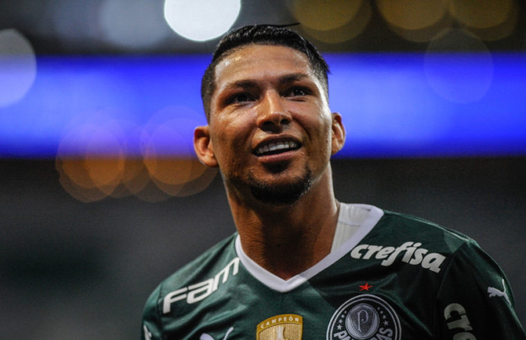 Palmeiras vence Red Bull Bragantino e é finalista pelo terceiro ano seguido