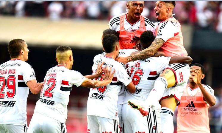 São Paulo vence o Palmeiras no primeiro jogo da final