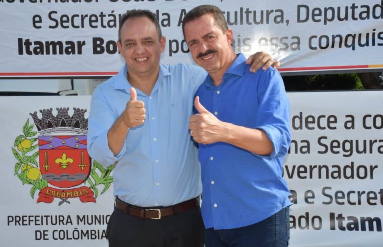 Prefeito  de Colômbia entrega Plano Diretor de Turismo e apresenta proposta para cidade de tornar MIT