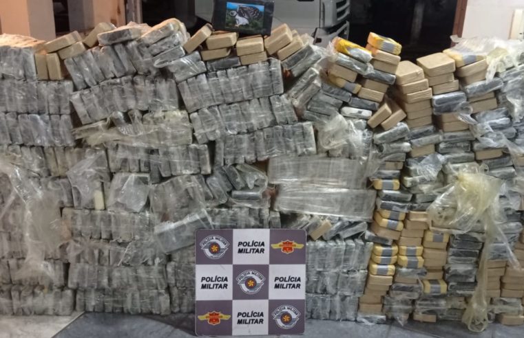 Policiamento Rodoviário prende dupla com mais de meia tonelada de droga na Rodovia Washington Luís