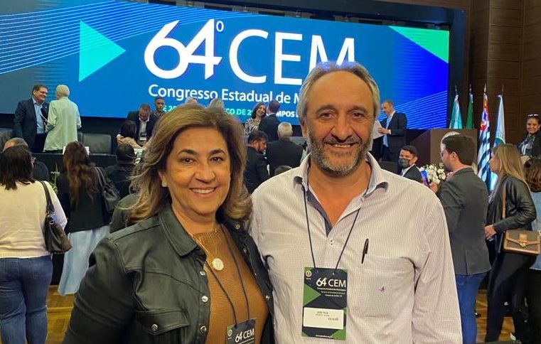 Prefeito e Primeira Dama participaram do 64º. Congresso Estadual de Municípios