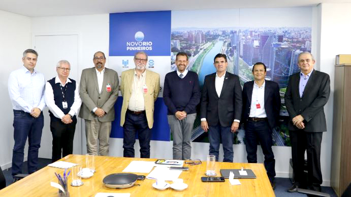 Dirigente do SAAE participou de reunião sobre  regionalização dos serviços de água e esgoto