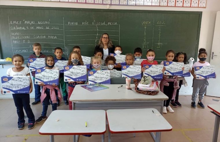 Prefeitura de Colômbia entrega Material Didático