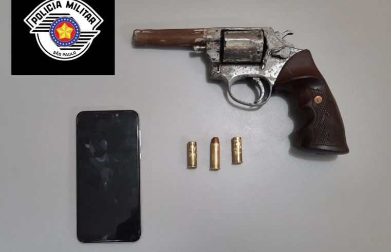 Em abordagem PM localiza arma de fogo