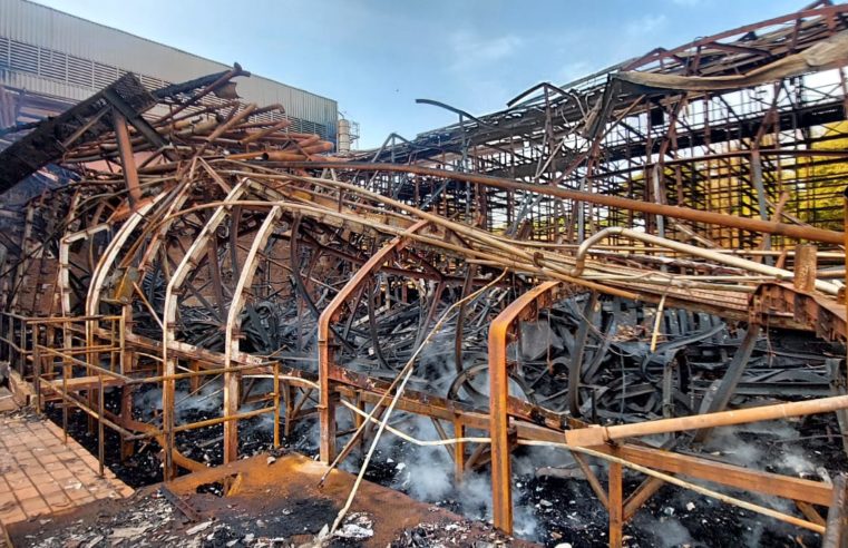 Incêndio em Bebedouro atingiu silo de empresa desativada