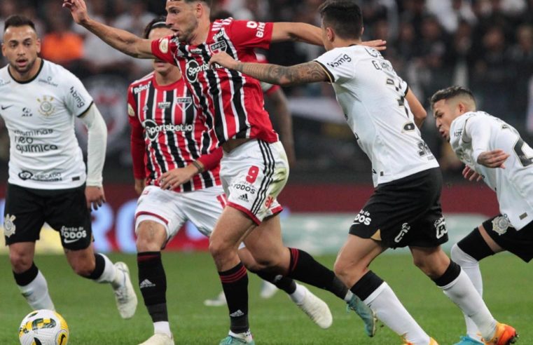 Corinthians e São Paulo empatan no clássico