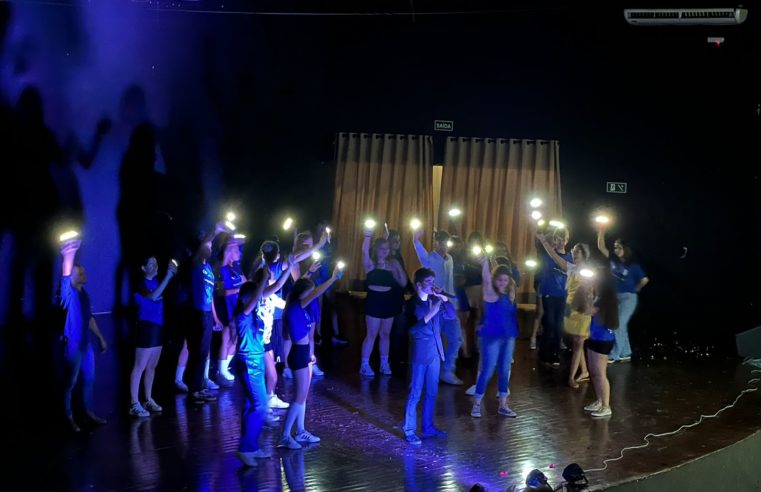 Colégio FEB comemora final do primeiro semestre com gincana, festa junina e apresentações artísticas