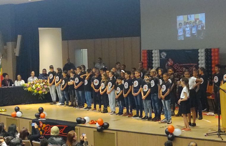 PROERD formou 285 alunos hoje