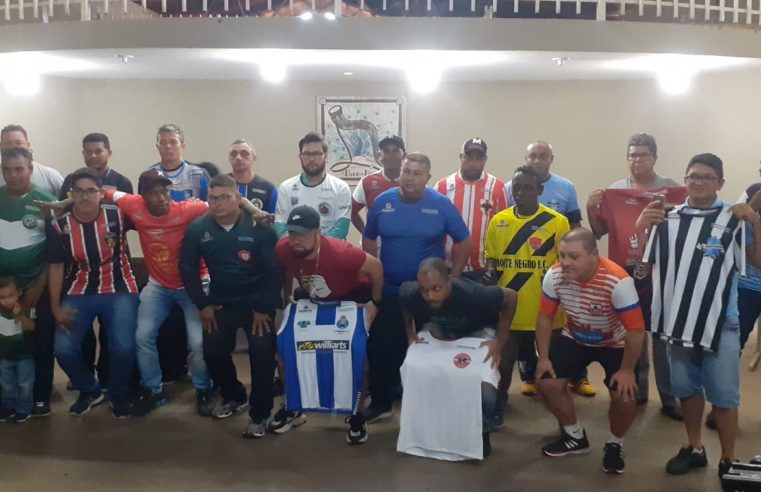 Prefeitura entregou materiais esportivos