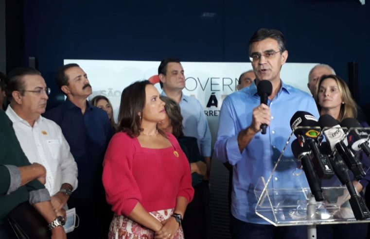 Rodrigo Garcia entrega 112 veículos e equipamentos para a região de Barretos