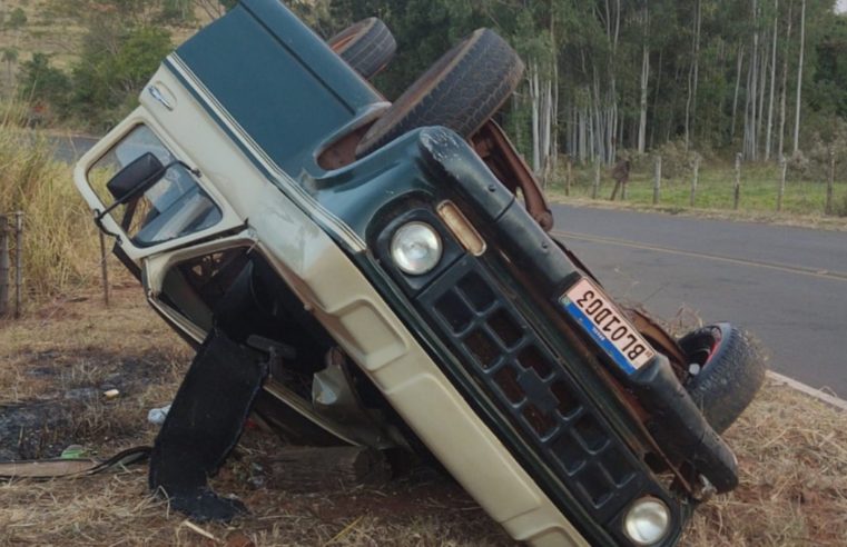 Motorista morre em capotamento na Vicinal Pedro Vicentini
