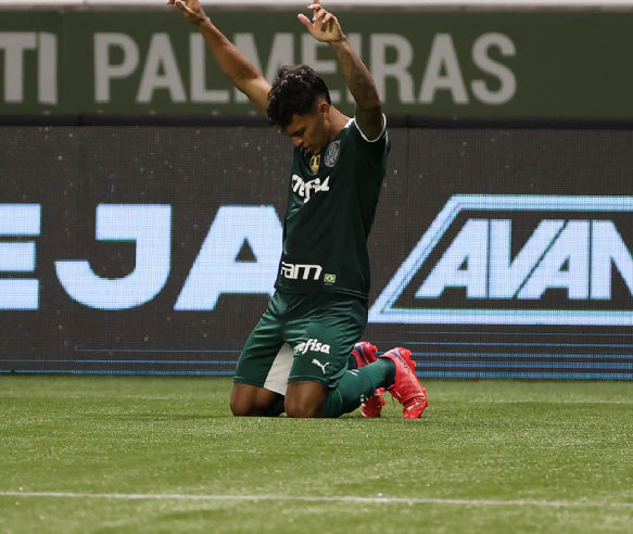 Palmeiras vence Cuiabá com gol de Veron e retoma a liderança