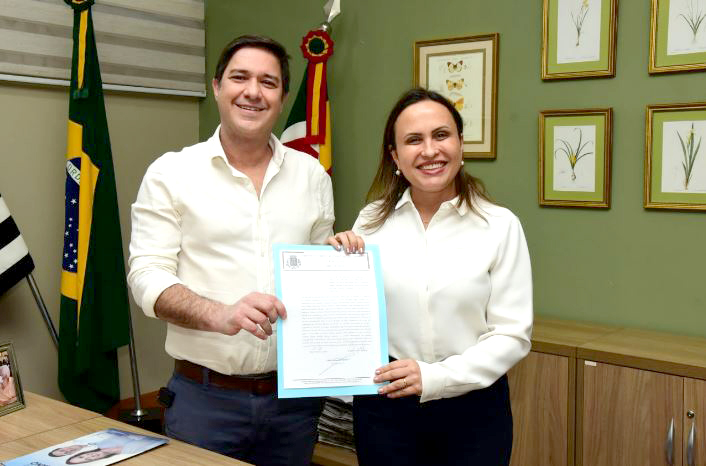 Período de licença servirá para descanso e  renovação de energias, afirma prefeita