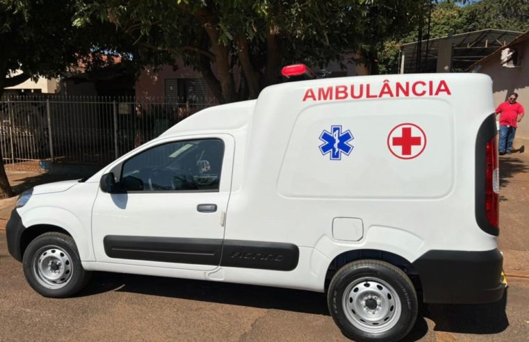 Prefeitura de Colômbia ganha ambulância para o Distrito de Laranjeiras