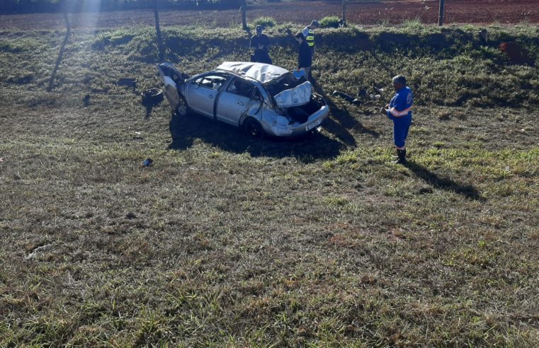 Passageira morre em capotamento de veículo na Faria Lima