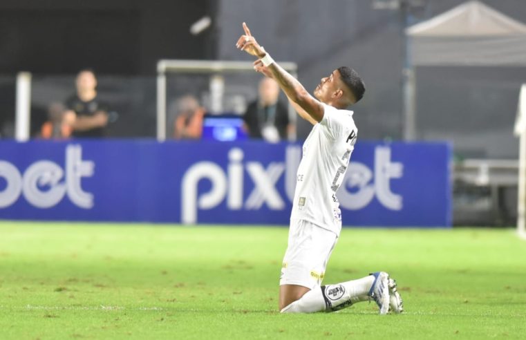 Santos bate Atlético-GO em dia de apagão do Palmeiras; São Paulo empata