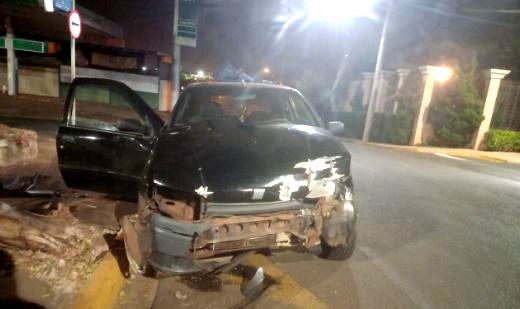 Condutora soma prejuízos após colisão no trânsito