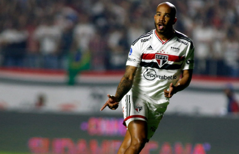 Final: São Paulo vence Atlético-GO nos pênaltis e está na decisão da Sul-Americana