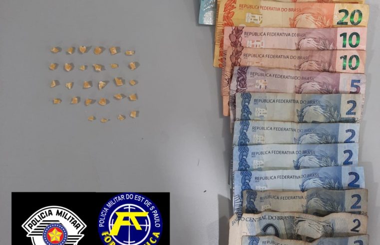 Dupla é presa por tráfico de drogas
